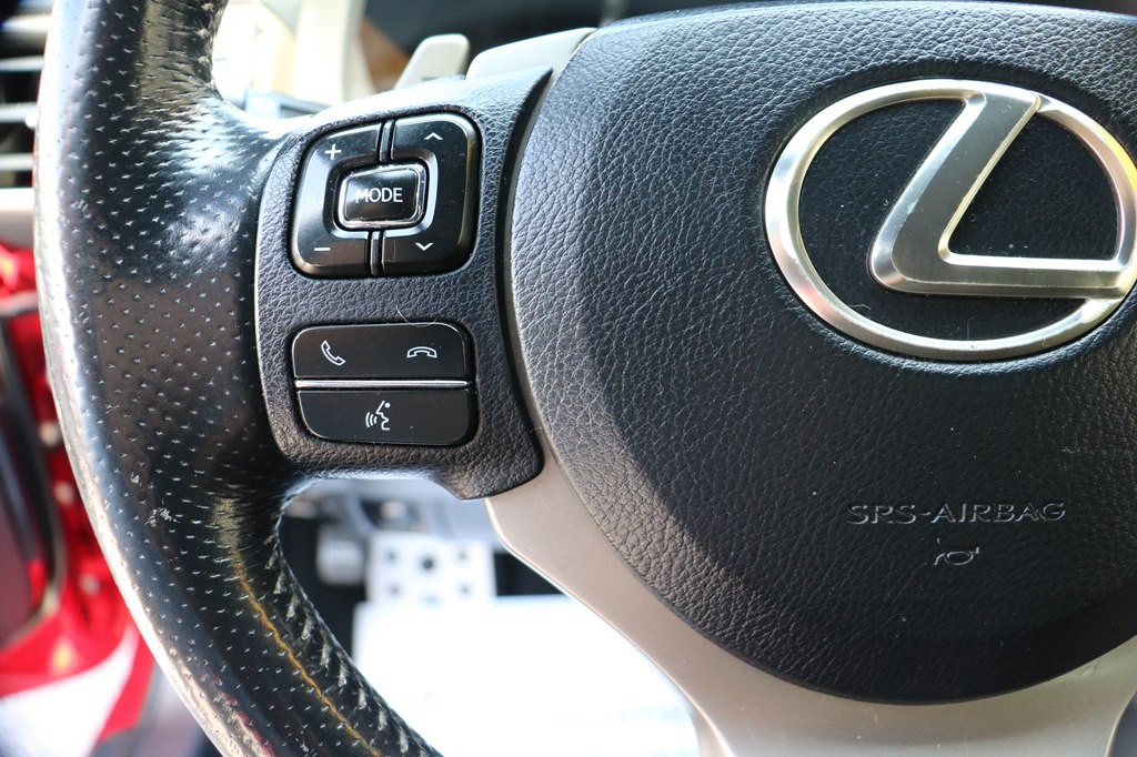 2015 Lexus RC Image 15