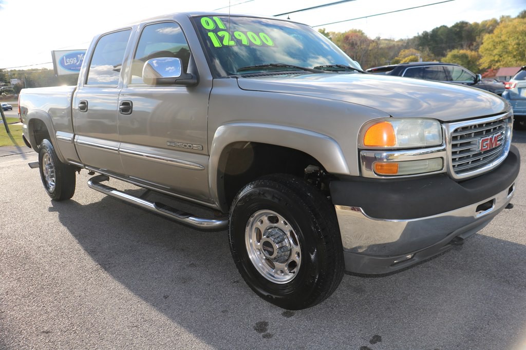 2001 GMC Sierra Image 4