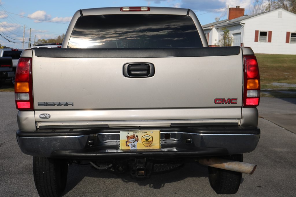 2001 GMC Sierra Image 6
