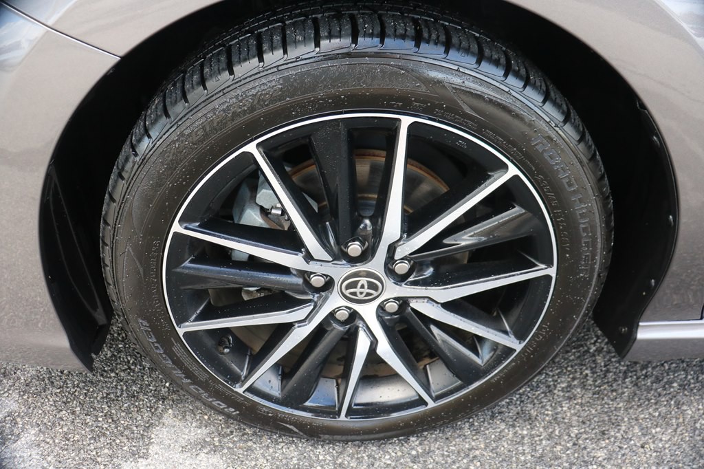 2022 Toyota Camry Image 9