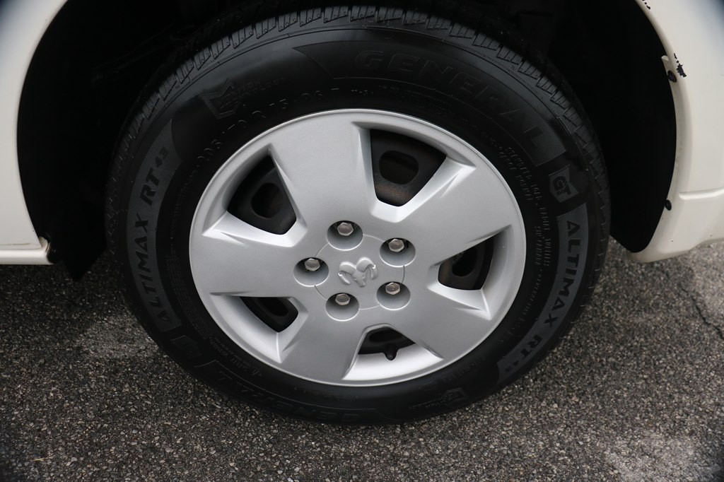 2007 Dodge Caliber Image 8