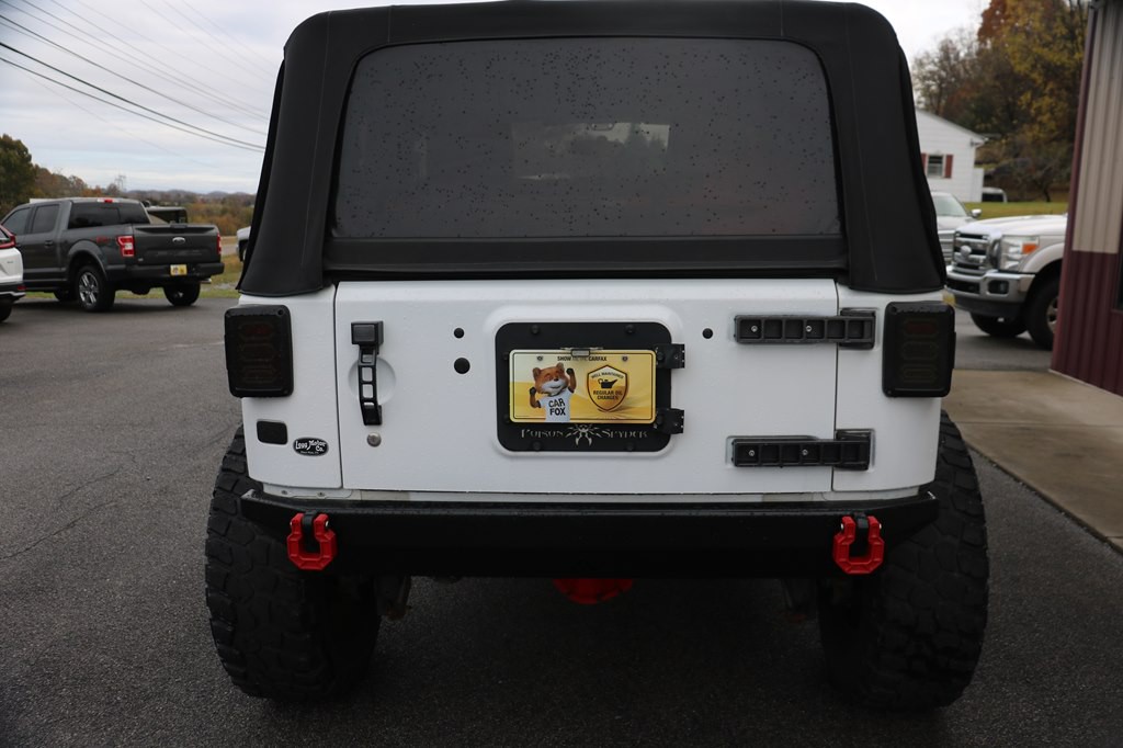 2016 Jeep Wrangler Image 6