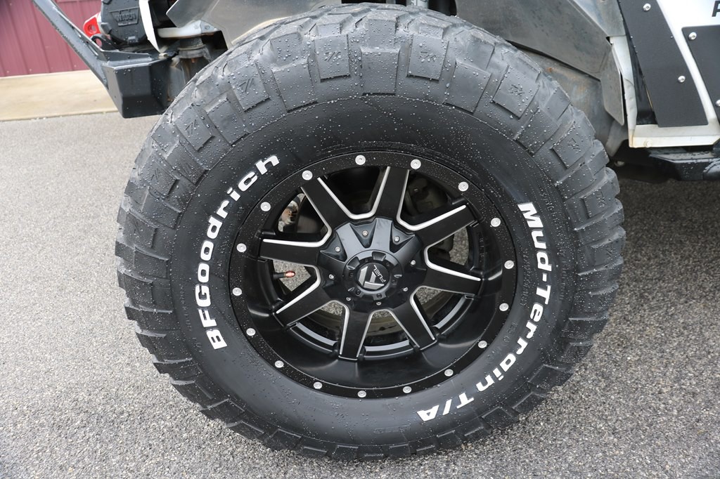 2016 Jeep Wrangler Image 9