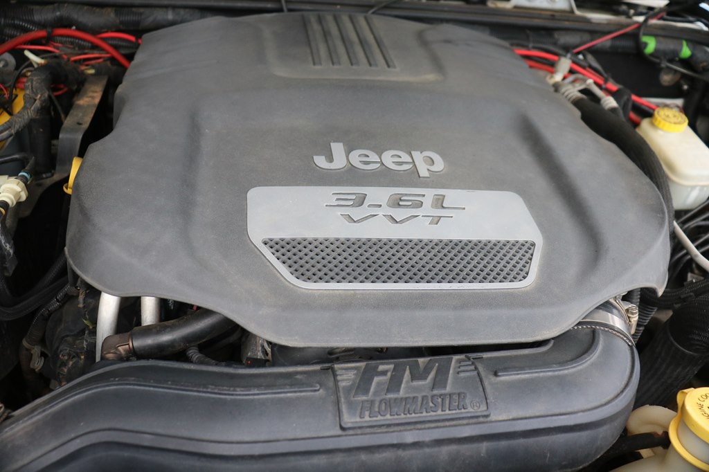 2016 Jeep Wrangler Image 20