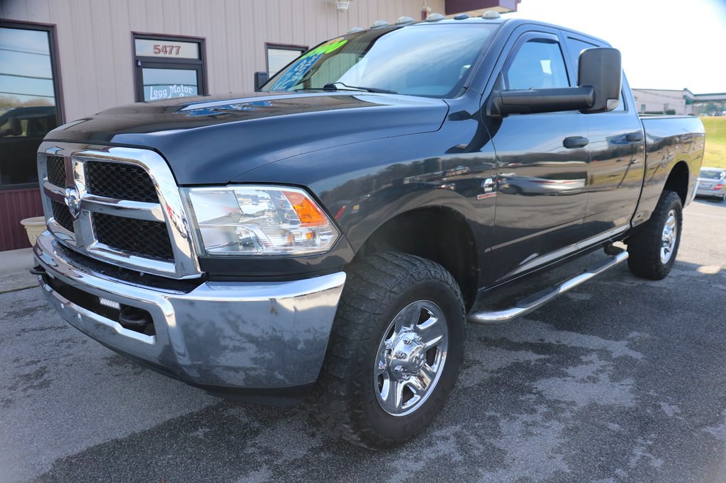 2015 RAM 2500 Image 2