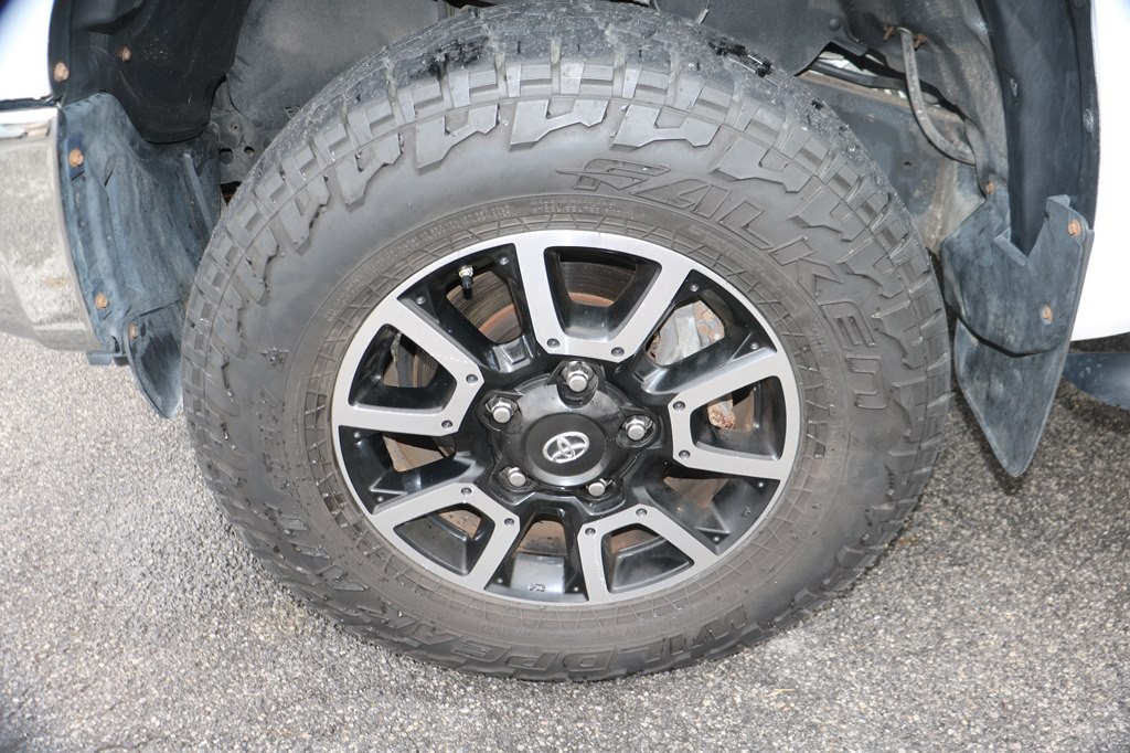 2019 Toyota Tundra Image 9