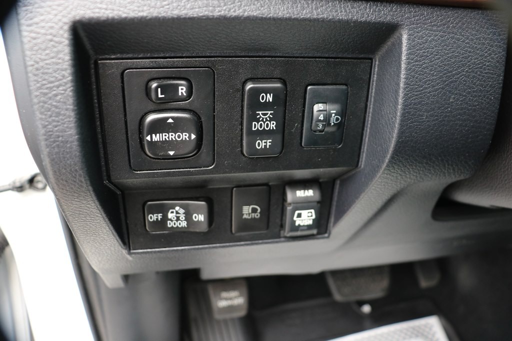 2019 Toyota Tundra Image 17