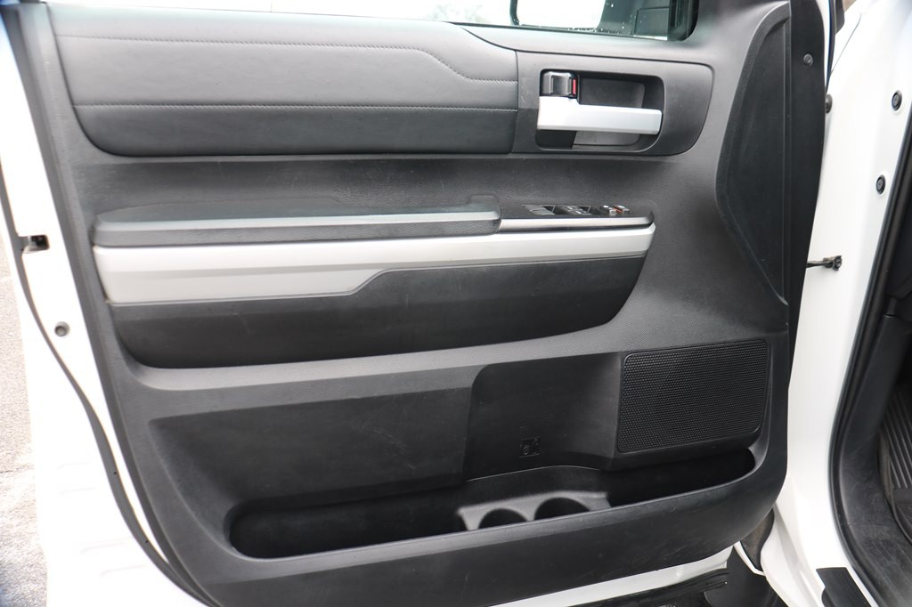 2019 Toyota Tundra Image 19