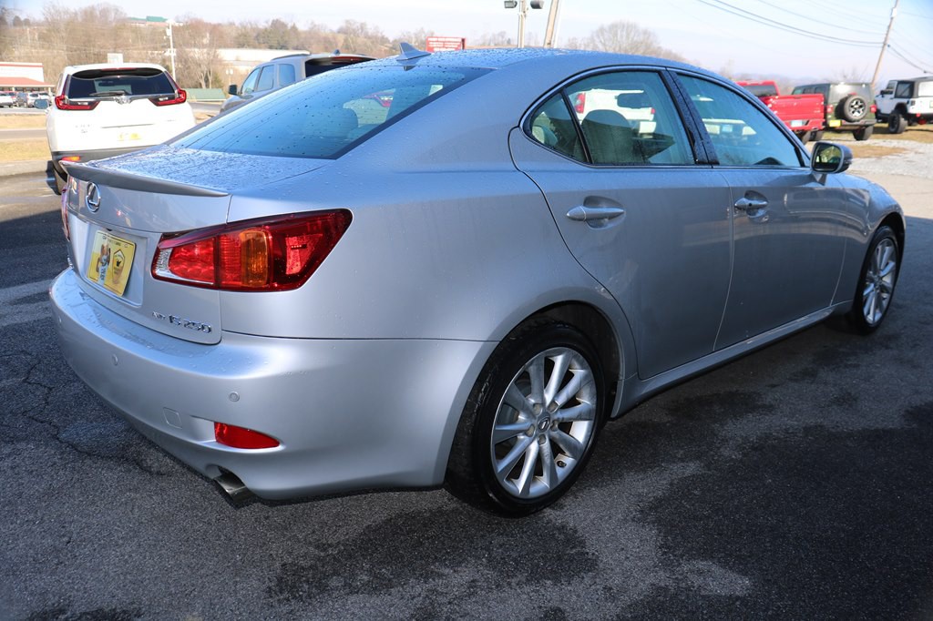 2009 Lexus IS Image 5