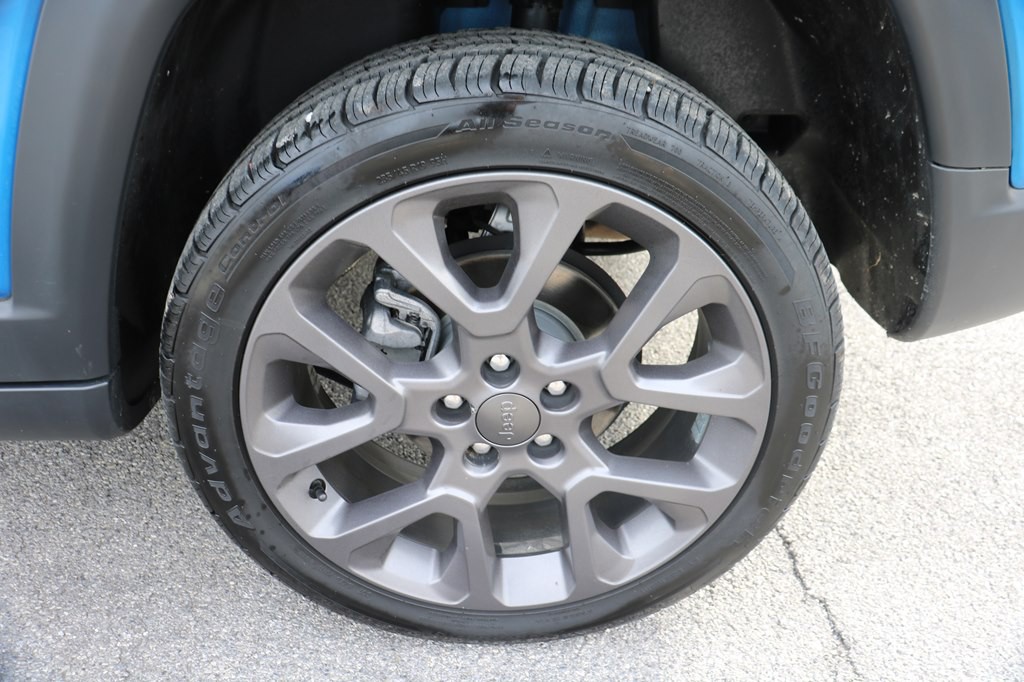 2021 Jeep Compass Image 8