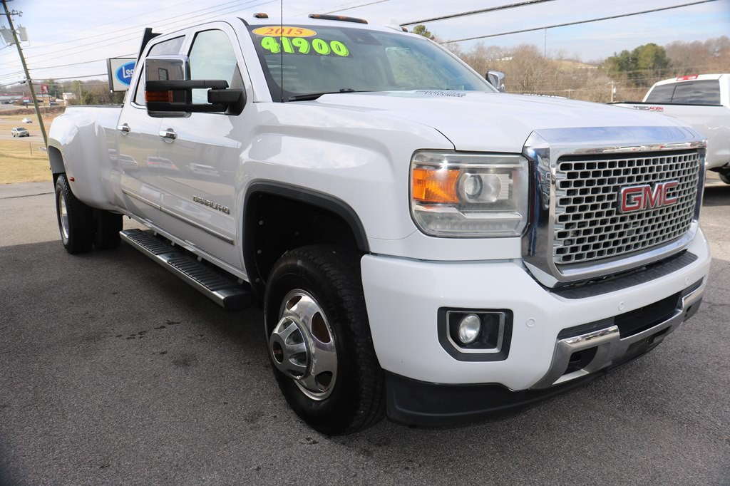 2015 GMC Sierra Image 4