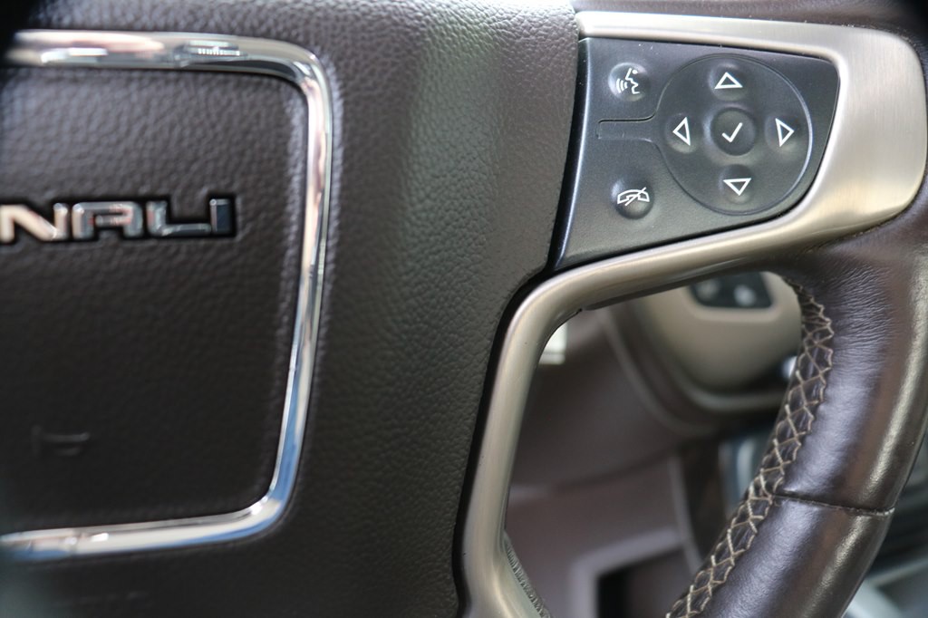 2015 GMC Sierra Image 16