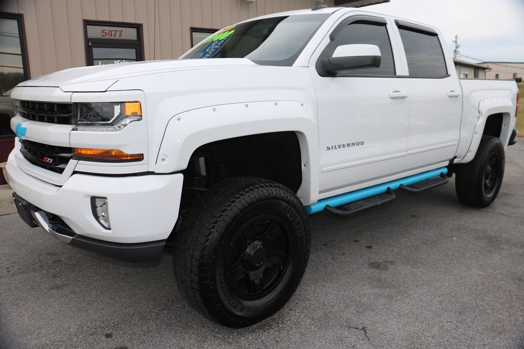 2018 Chevrolet Silverado 1500 Image 2
