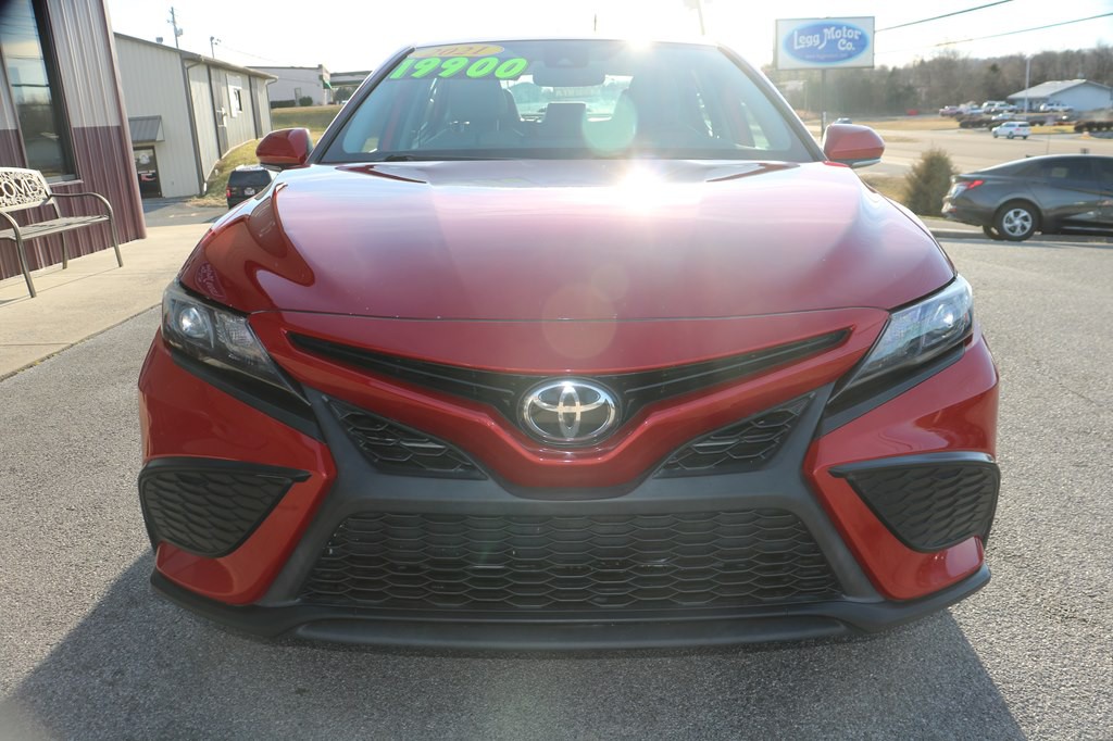 2021 Toyota Camry Image 3