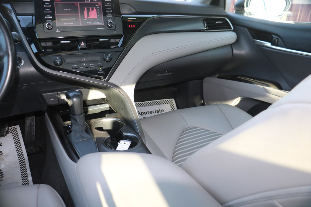 2021 Toyota Camry Image 13