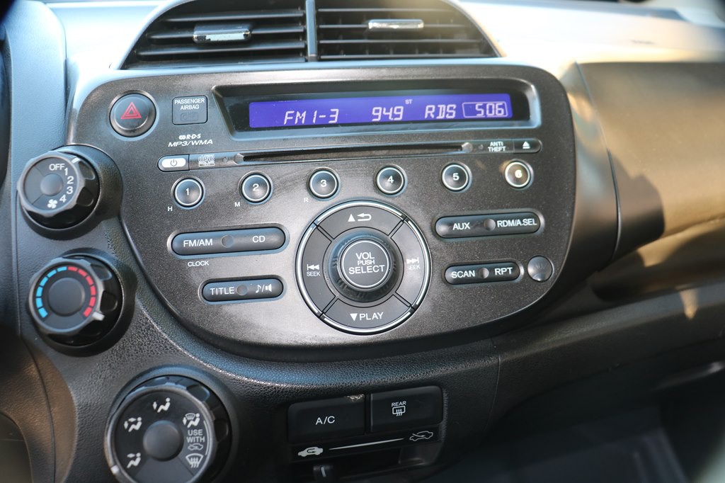 2012 Honda Fit Image 17