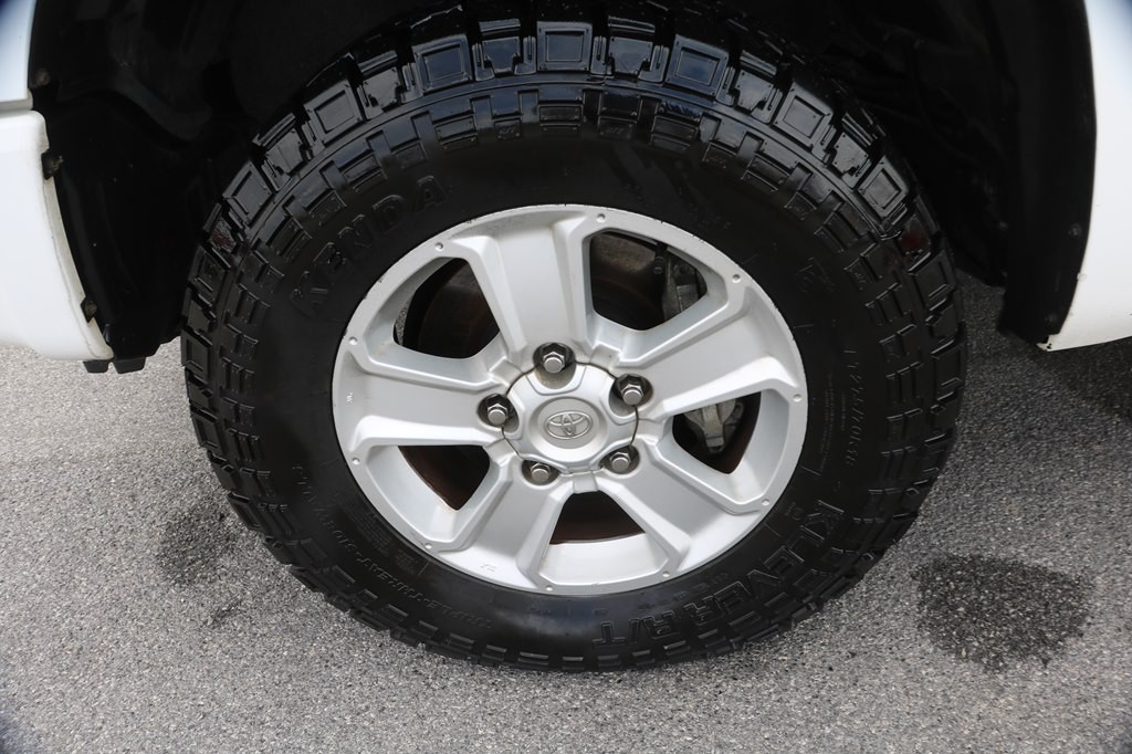 2019 Toyota Tundra Image 9