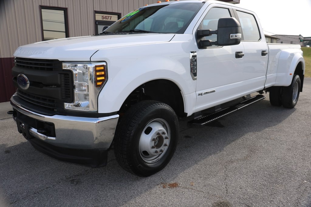 2019 Ford F-350 Image 2