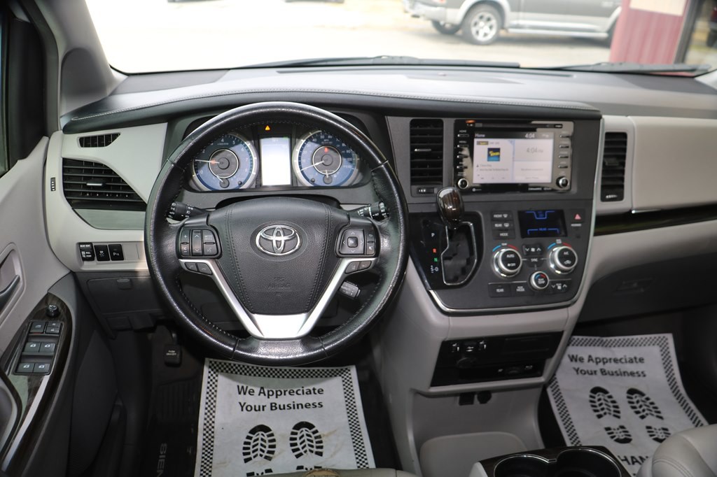 2019 Toyota Sienna Image 12