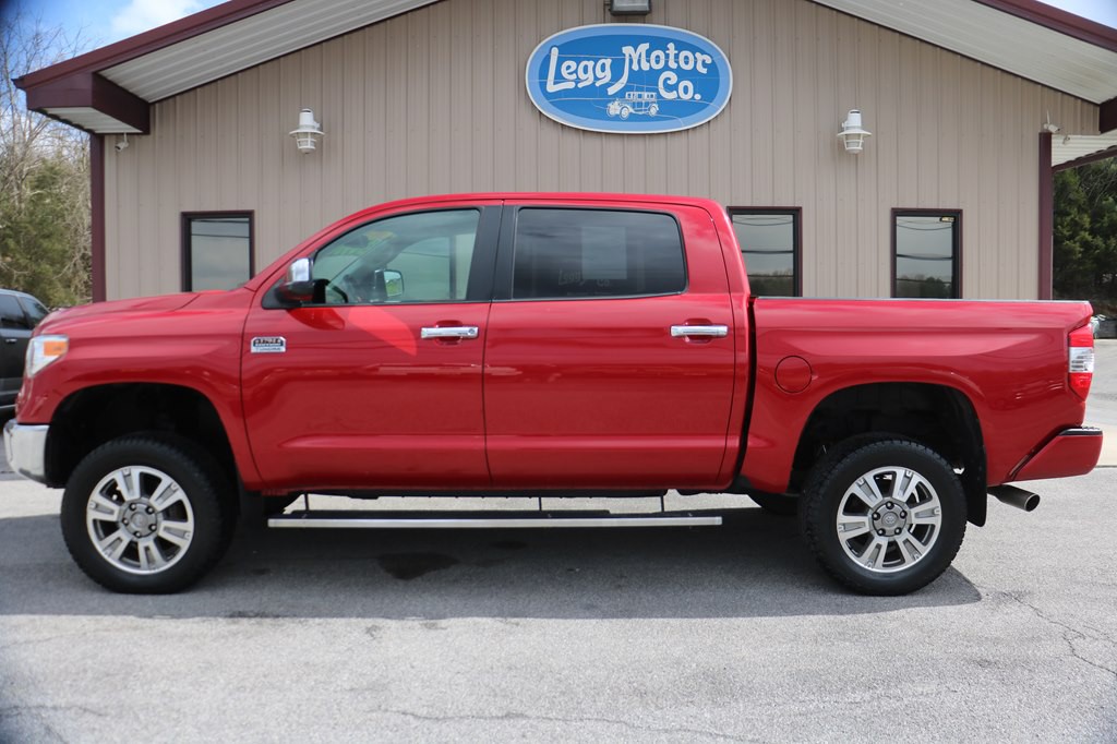 2017 Toyota Tundra Image 1