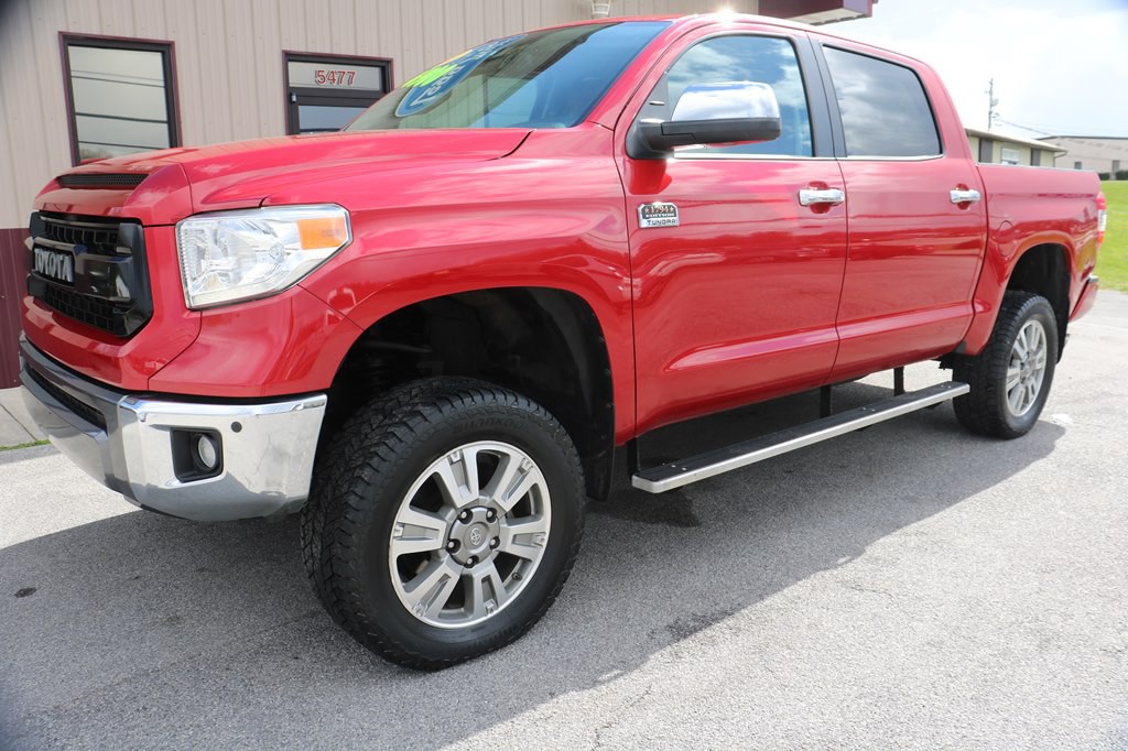 2017 Toyota Tundra Image 2