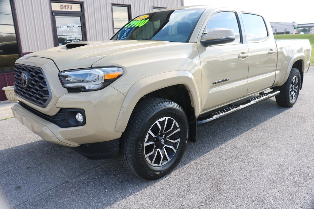 2020 Toyota Tacoma Image 2