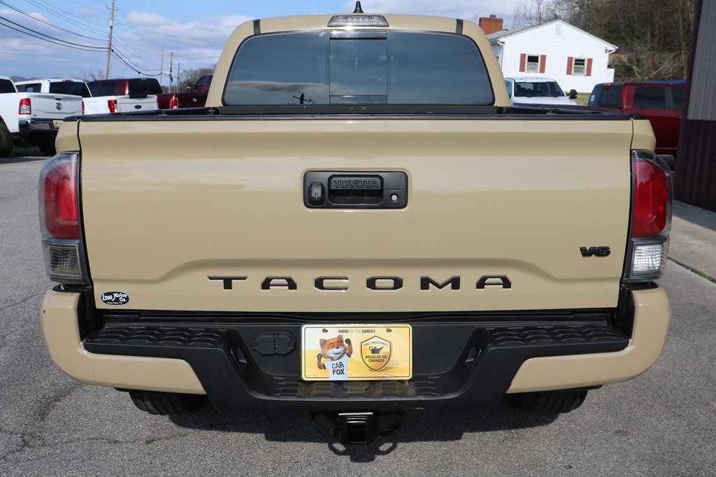 2020 Toyota Tacoma Image 6