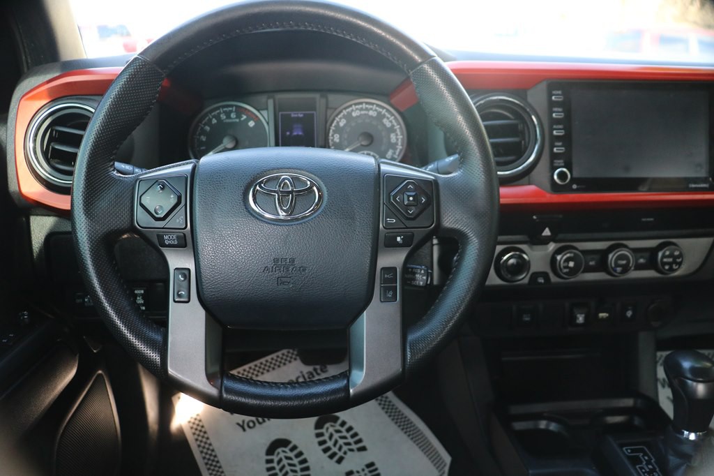 2020 Toyota Tacoma Image 12