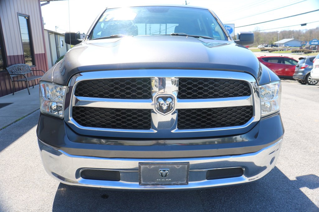 2018 RAM 1500 Image 3