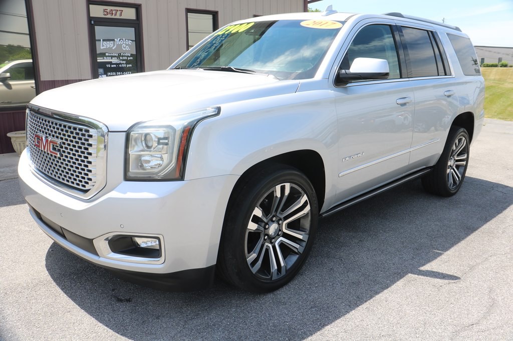 2017 GMC Yukon Image 2