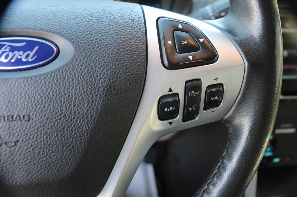 2015 Ford Explorer Image 17