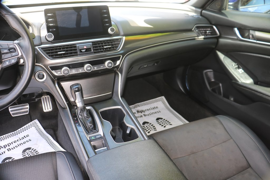 2020 Honda Accord Image 12