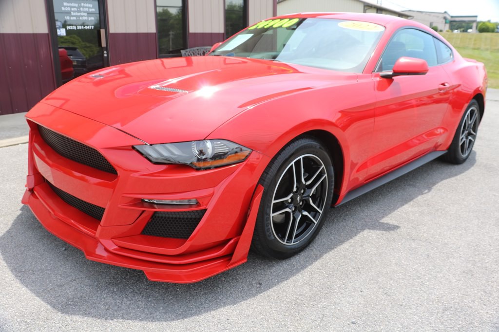 2022 Ford Mustang Image 2
