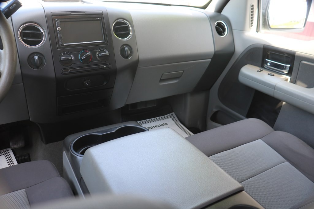 2005 Ford F-150 Image 12