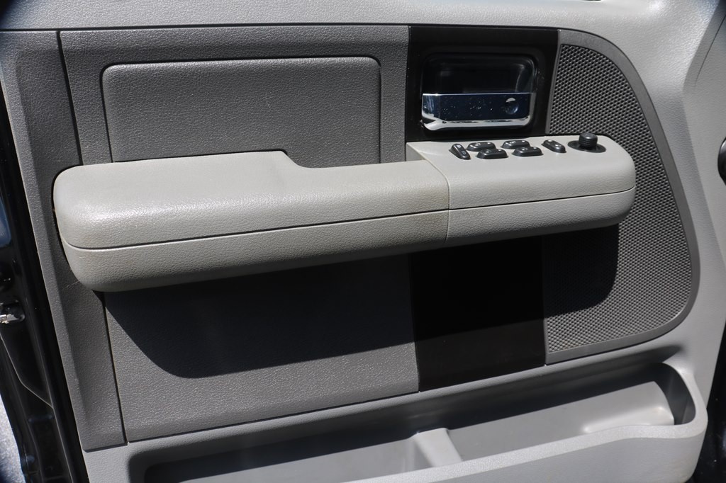 2005 Ford F-150 Image 16