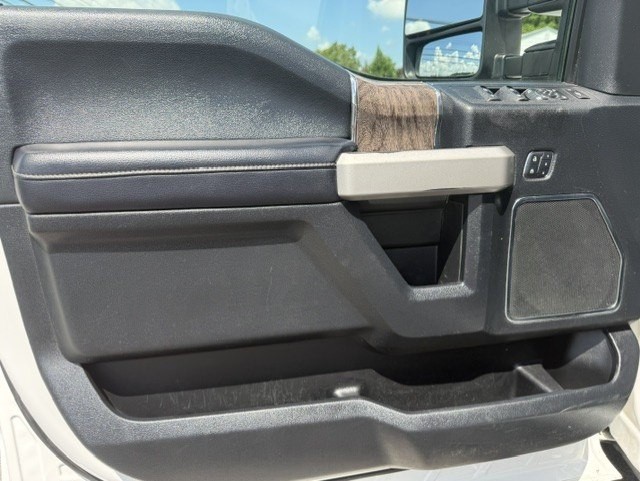 2017 Ford F-250 Image 18