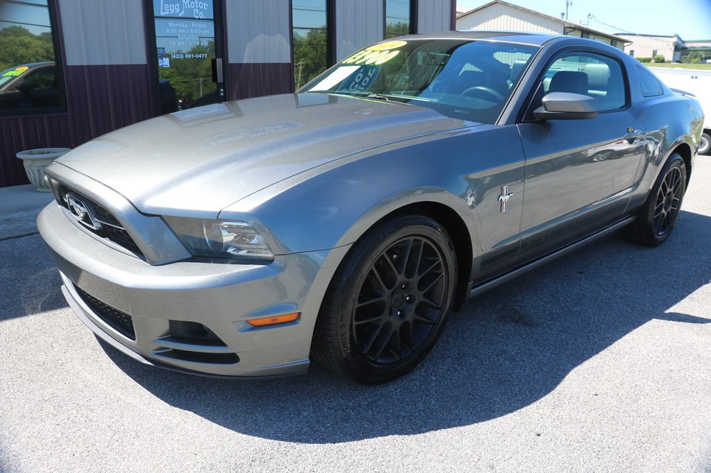 2014 Ford Mustang Image 2