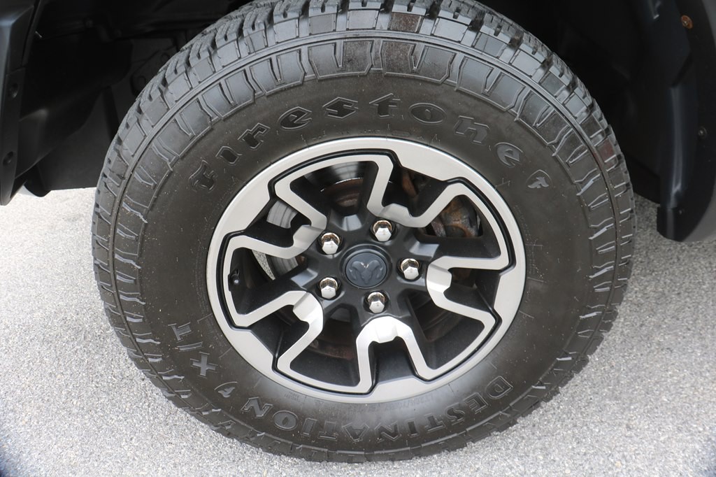 2017 RAM 1500 Image 9