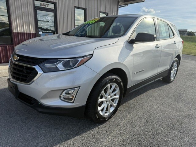 2018 Chevrolet Equinox Image 2