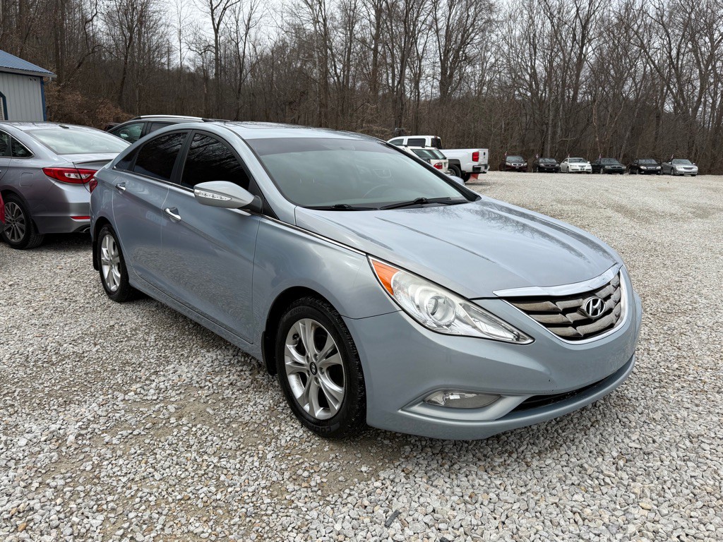 2015 Hyundai Sonata Image 2