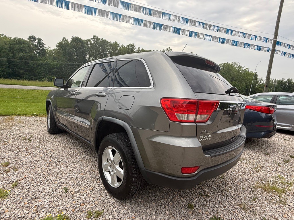 2012 Jeep Grand Cherokee Image 4