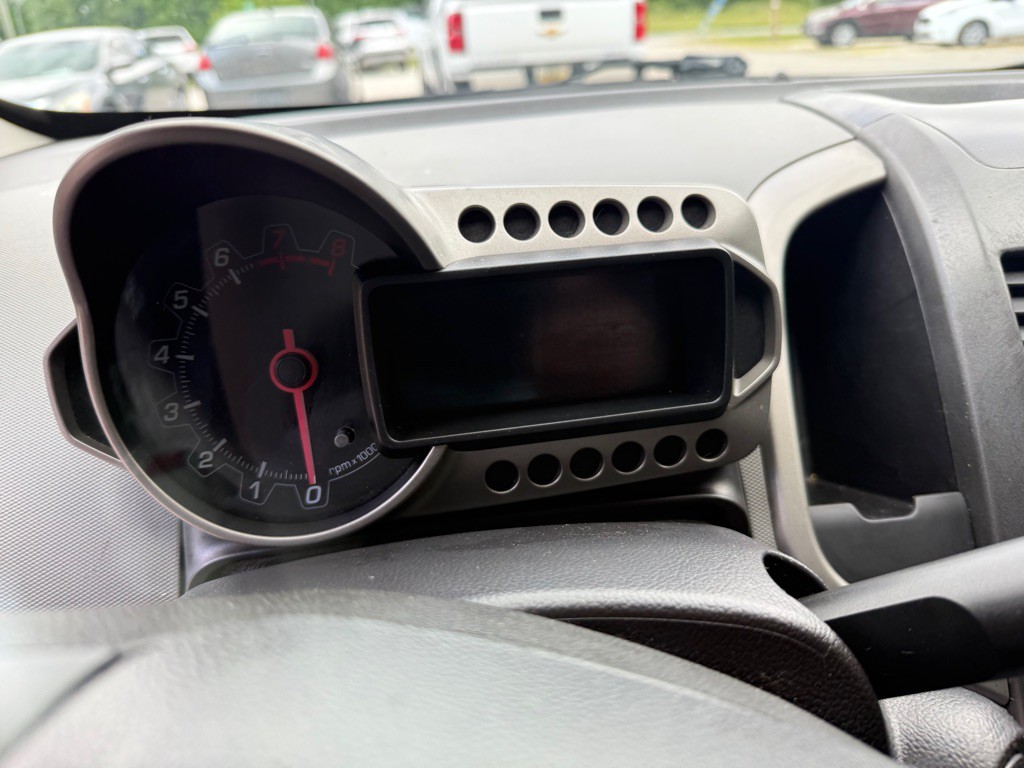 2014 Chevrolet Sonic Image 7