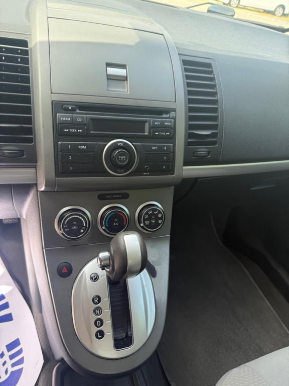 2012 Nissan Sentra Image 6