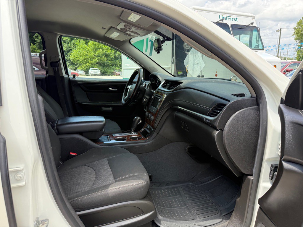 2013 Chevrolet Traverse Image 7
