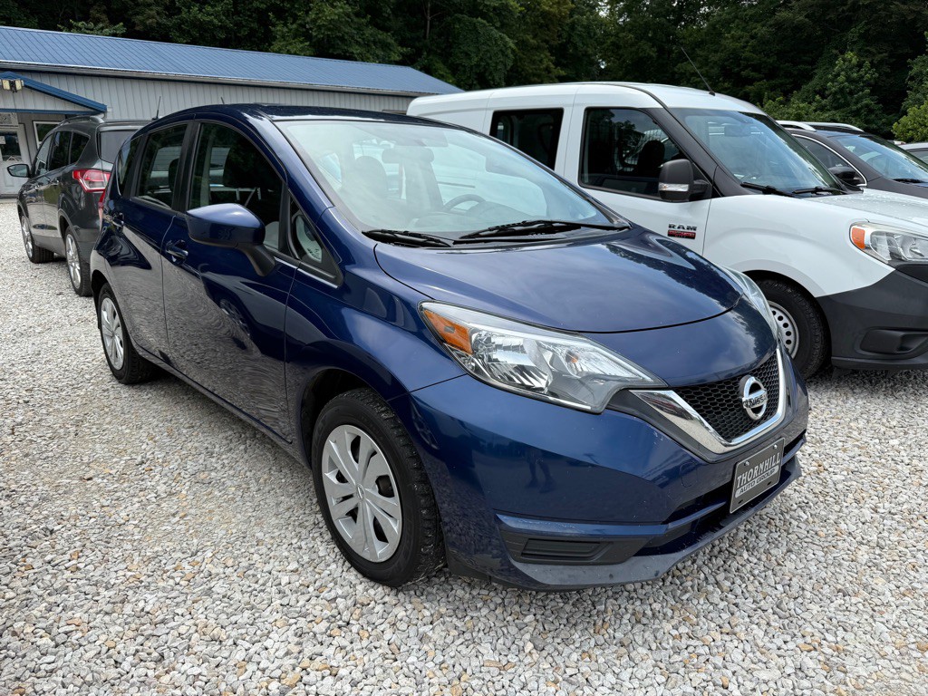2017 Nissan Versa Image 2