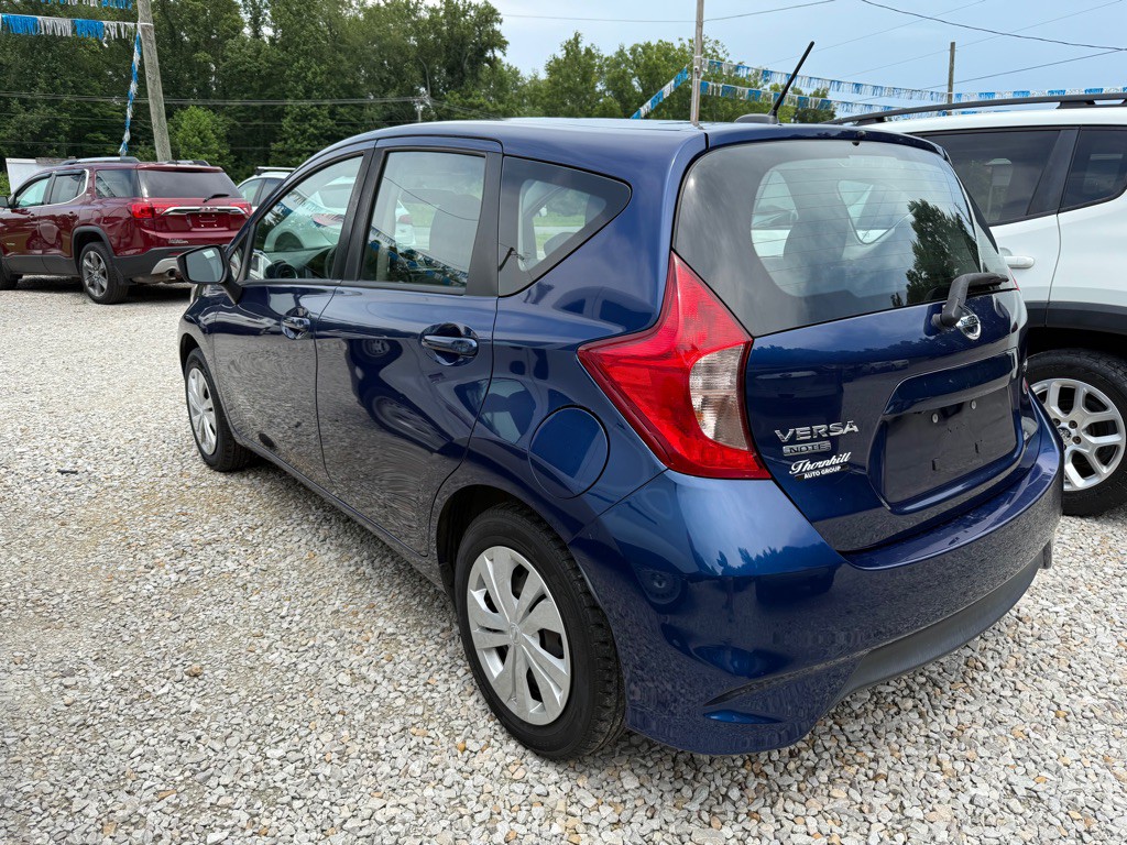 2017 Nissan Versa Image 4