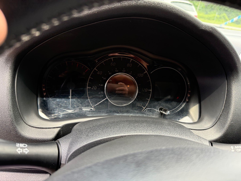 2017 Nissan Versa Image 9
