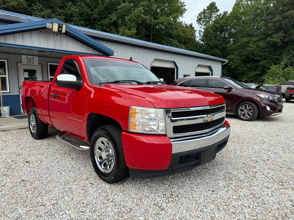 2007 Chevrolet Silverado 1500 Image 2