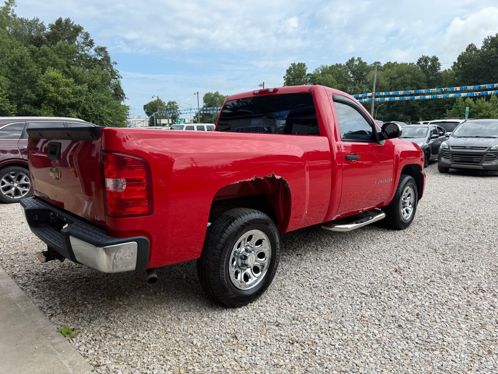 2007 Chevrolet Silverado 1500 Image 3