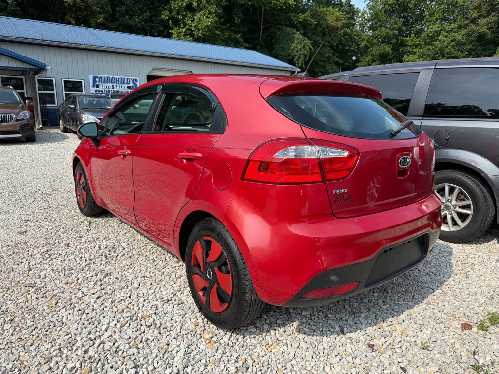 2013 Kia Rio Image 2